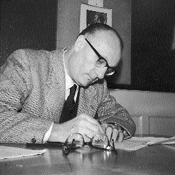 12old.jpg (28393 bytes)